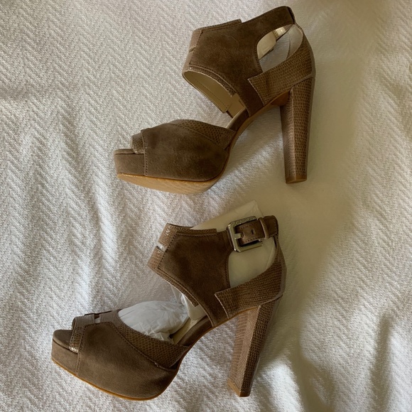 Calvin Klein Suede Taupe High Heels, size 6.5 - Picture 2 of 7
